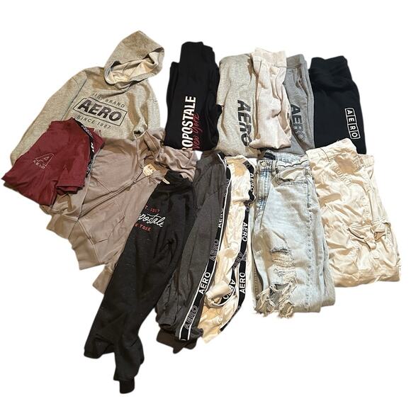 Women’s Aeropostale MIXED LOT - Picture 1 of 4